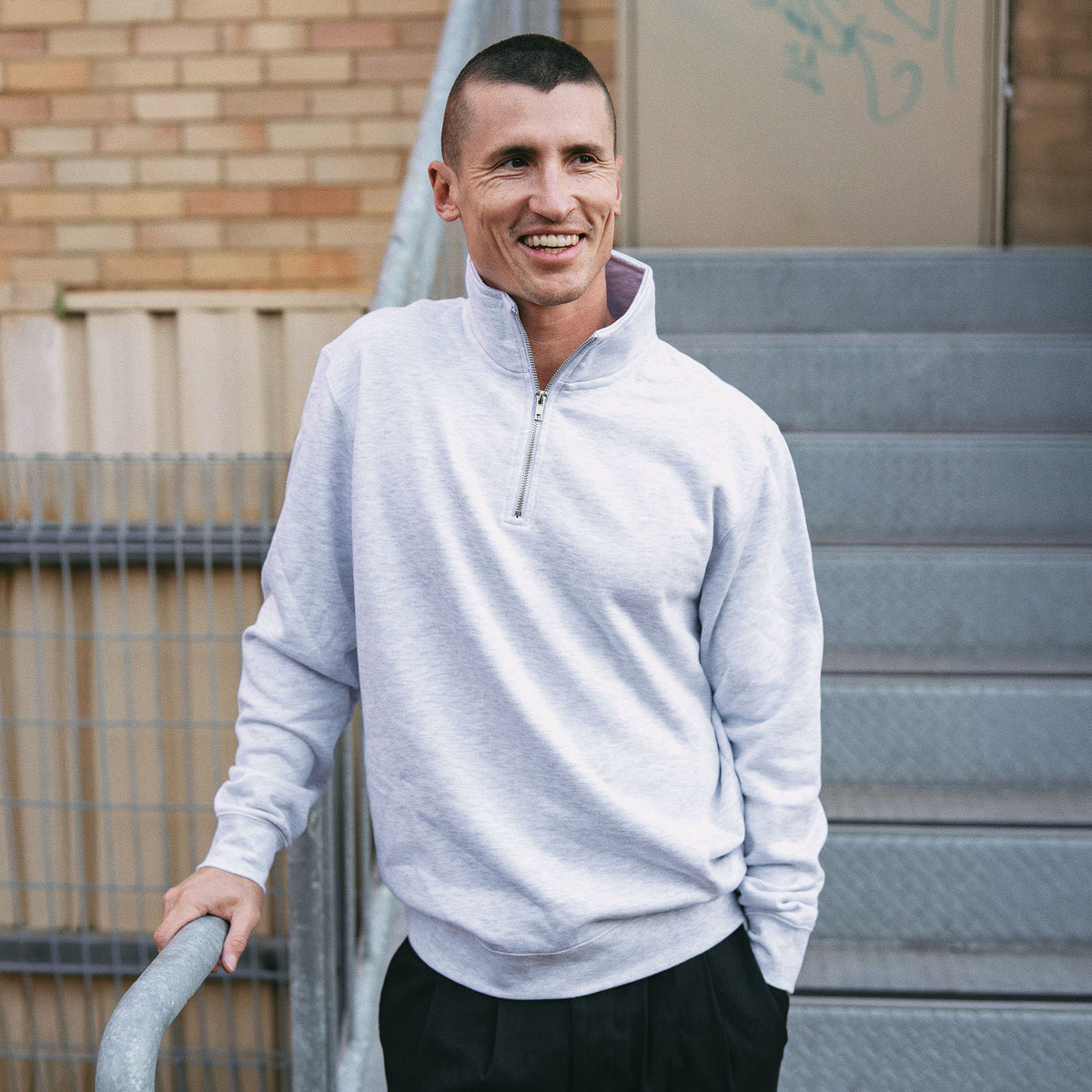 Men's blank half-zip sweatshirts in Ash Heather